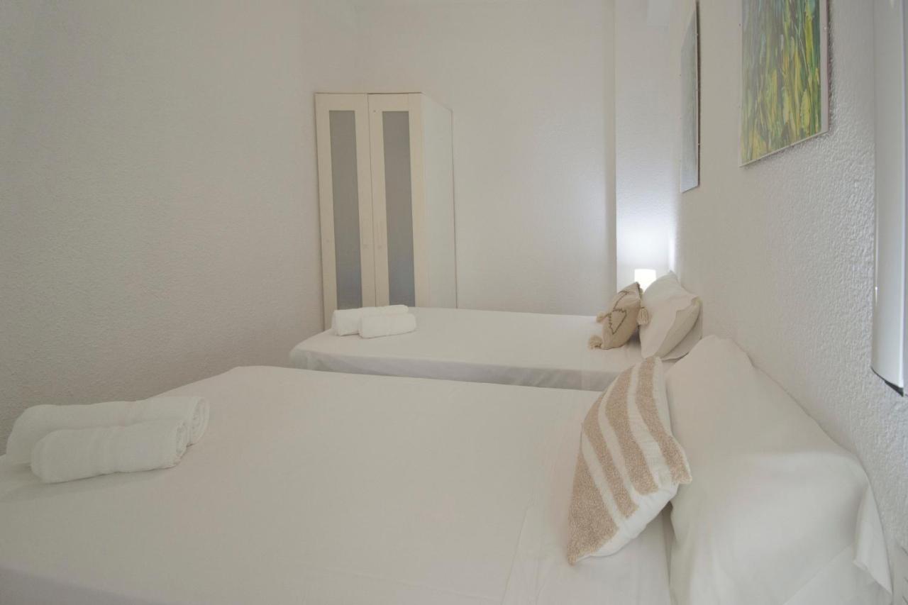 Apartamentos Centro กรานาดา ภายนอก รูปภาพ