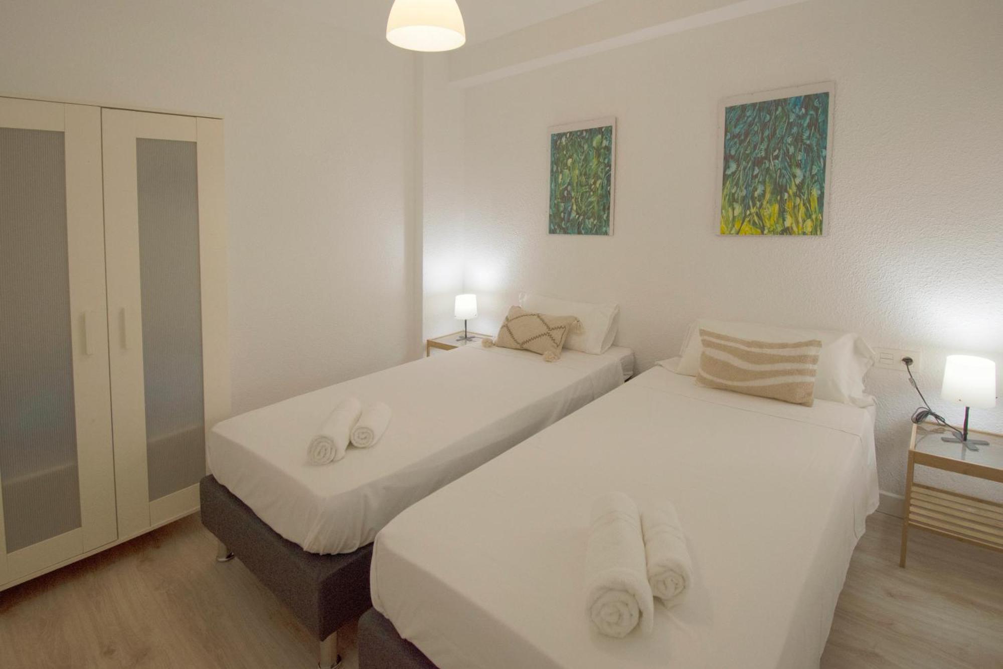 Apartamentos Centro กรานาดา ภายนอก รูปภาพ